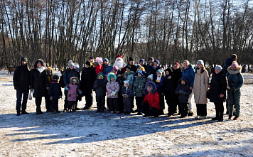 Партпроект «Единая страна – доступная среда» исполнил мечту детей с ОВЗ о посещении экологической тропы в Усть-Донецком районе